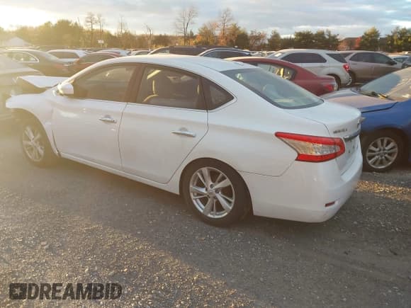 ✅ 2013 Nissan Sentra SR • VIN: 3N1AB7AP5DL679648 • Lot: 43495290. Wystawiony na IAAI z przebiegiem 164 175 mil. Bezpłatny archiwum sprzedaży aukcyjnych z USA i szczegółowy raport historii pojazdu na DreamBid. Zdjęcie 3.