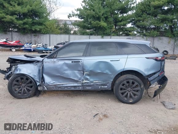 ✅ 2018 Land Rover Range Rover Velar R-Dynamic SE • VIN: SALYL2RX0JA749567 • Лот: 43235546. Опубликован ранее на IAAI с пробегом 73 874 миль. Бесплатный доступ к архиву аукционных продаж из США и подробный отчёт об истории автомобиля на DreamBid. Изображение 14.