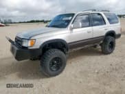 ✅ 1998 Toyota 4Runner SR5 • VIN: JT3GN86R0W0078912 • Лот: 66567465. Опубликован ранее на Copart с пробегом 339 797 миль. Бесплатный доступ к архиву аукционных продаж из США и подробный отчёт об истории автомобиля на DreamBid. Изображение 1.