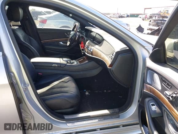 ✅ 2015 Mercedes-Benz S 550 • VIN: WDDUG8FB3FA072629 • Лот: 42964811. Опубликован ранее на IAAI с пробегом 110 863 миль. Бесплатный доступ к архиву аукционных продаж из США и подробный отчёт об истории автомобиля на DreamBid. Изображение 5.