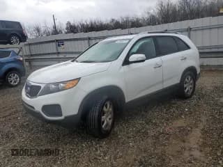 ✅ 2012 Kia Sorento LX • VIN: 5XYKT4A21CG261868 • Lot: 47603875. Wystawiony na Copart z przebiegiem Nie podano. Bezpłatny archiwum sprzedaży aukcyjnych z USA i szczegółowy raport historii pojazdu na DreamBid. Zdjęcie 1.