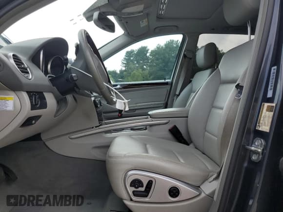 ✅ 2011 Mercedes-Benz M 350 • VIN: 4JGBB2FBXBA656464 • Лот: 63614315. Опубликован ранее на Copart с пробегом 100 337 миль. Бесплатный доступ к архиву аукционных продаж из США и подробный отчёт об истории автомобиля на DreamBid. Изображение 7.