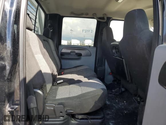 ✅ 2005 Ford F-350 XL • VIN: 1FTWW33P05EC65272 • Лот: 84480565. Опубликован ранее на Copart с пробегом 182 367 миль. Бесплатный доступ к архиву аукционных продаж из США и подробный отчёт об истории автомобиля на DreamBid. Изображение 10.