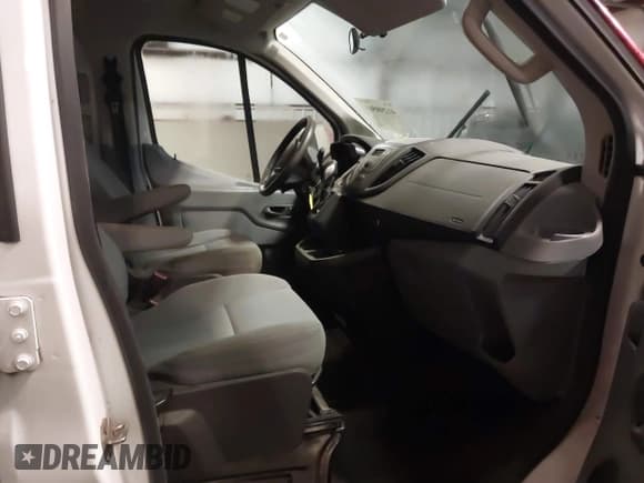 ✅ 2015 Ford Transit Cargo • VIN: 1FTNR1ZM3FKA77580 • Лот: 41298569. Опубликован ранее на IAAI с пробегом 187 683 миль. Бесплатный доступ к архиву аукционных продаж из США и подробный отчёт об истории автомобиля на DreamBid. Изображение 5.