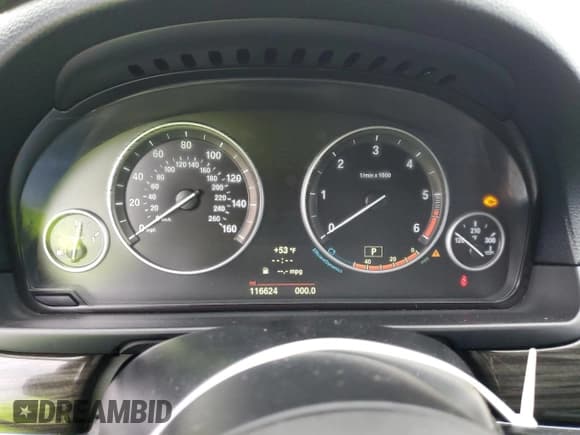 ✅ 2014 BMW 5 Series 535d • VIN: WBAXA5C58ED690187 • Lot: 86191924. Listed on Copart with 116,624 mi. Free auction sales archive from the USA and detailed vehicle history report at DreamBid. Image 9.