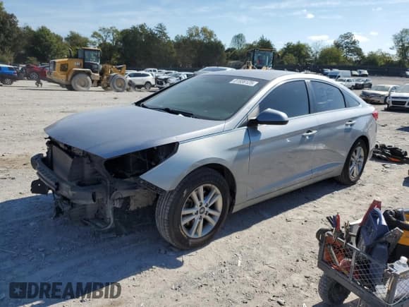 ✅ 2017 Hyundai Sonata 2.4L • VIN: 5NPE24AF4HH519982 • Лот: 81936125. Опубликован ранее на Copart с пробегом 158 936 миль. Бесплатный доступ к архиву аукционных продаж из США и подробный отчёт об истории автомобиля на DreamBid. Изображение 1.