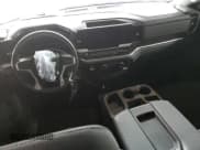 ✅ 2022 Chevrolet Silverado 1500 RST • VIN: 2GCUDEED8N1511837 • Лот: 84252555. Опубликован ранее на Copart с пробегом Не указан. Бесплатный доступ к архиву аукционных продаж из США и подробный отчёт об истории автомобиля на DreamBid. Изображение 8.