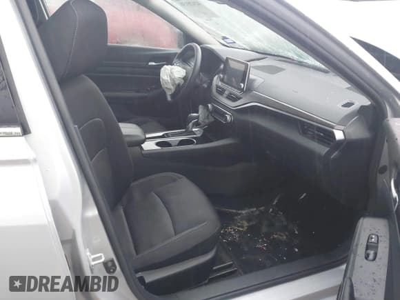 ✅ 2024 Nissan Altima SV • VIN: 1N4BL4DV2RN360275 • Lot: 42420138. Listed on IAAI with Not provided. Free auction sales archive from the USA and detailed vehicle history report at DreamBid. Image 5.