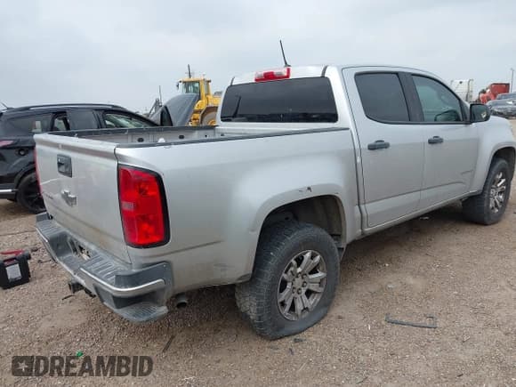 ✅ 2018 Chevrolet Colorado 2WD Work Truck • VIN: 1GCGSBEA9J1129890 • Lot: 42054763. Listed on IAAI with 118,962 mi. Free auction sales archive from the USA and detailed vehicle history report at DreamBid. Image 4.