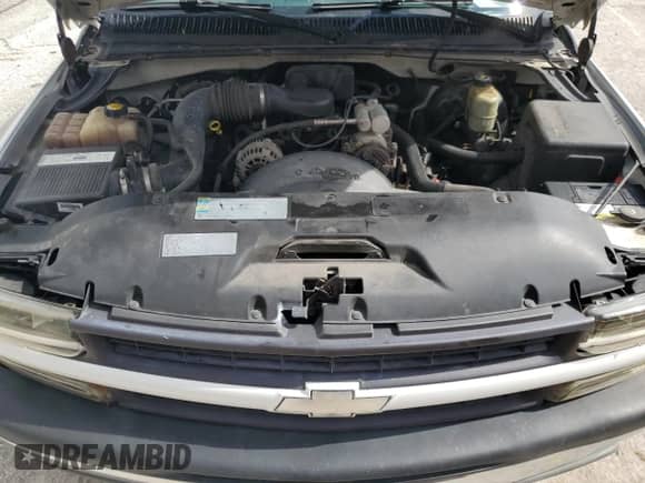 ✅ 2002 Chevrolet Silverado 1500 • VIN: 2GCEC19W521137601 • Lot: 73087944. Wystawiony na Copart z przebiegiem 182 363 mil mil. Skorzystaj z bezpłatnego archiwum sprzedaży aukcyjnych z USA i zobacz szczegółowy raport historii pojazdu na DreamBid. Zdjęcie 11.