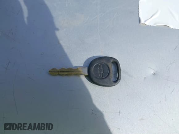 ✅ 2007 Chevrolet Silverado 2500HD Work Truck • VIN: 1GBHC24U97E196735 • Lot: 41754190. Wystawiony na IAAI z przebiegiem 288 326 mil. Bezpłatny archiwum sprzedaży aukcyjnych z USA i szczegółowy raport historii pojazdu na DreamBid. Zdjęcie 11.