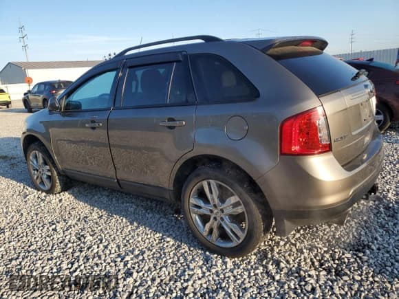 ✅ 2013 Ford Edge SEL • VIN: 2FMDK3JC9DBA72210 • Лот: 71998645. Опубликован ранее на Copart с пробегом 245 158 миль. Бесплатный доступ к архиву аукционных продаж из США и подробный отчёт об истории автомобиля на DreamBid. Изображение 2.