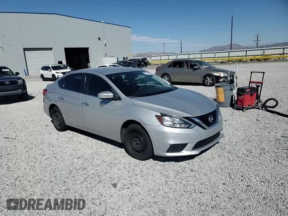 ✅ 2017 Nissan Sentra S • VIN: 3N1AB7AP2HY407518 • Lot: 85944215. Wystawiony na Copart z przebiegiem Nie podano. Bezpłatny archiwum sprzedaży aukcyjnych z USA i szczegółowy raport historii pojazdu na DreamBid. Zdjęcie 13.