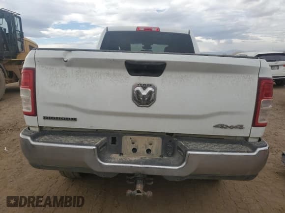 ✅ 2024 Ram 2500 Big Horn • VIN: 3C6UR5DL1RG106269 • Lot: 91728895. Wystawiony na Copart z przebiegiem 62 201 mil. Bezpłatny archiwum sprzedaży aukcyjnych z USA i szczegółowy raport historii pojazdu na DreamBid. Zdjęcie 6.