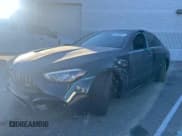 ✅ 2024 Mercedes-Benz C 63 S AMG E Performance • VIN: W1KAF8AB6RR186031 • Lot: 84220074. Wystawiony na Copart z przebiegiem 7 202 mil. Bezpłatny archiwum sprzedaży aukcyjnych z USA i szczegółowy raport historii pojazdu na DreamBid. Zdjęcie 1.