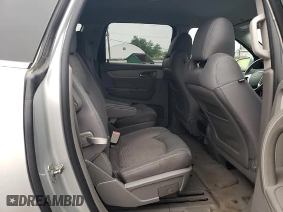 ✅ 2015 Chevrolet Traverse LT • VIN: 1GNKRHKD8FJ266471 • Lot: 57157295. Listed on Copart with 184,286 mi. Free auction sales archive from the USA and detailed vehicle history report at DreamBid. Image 11.