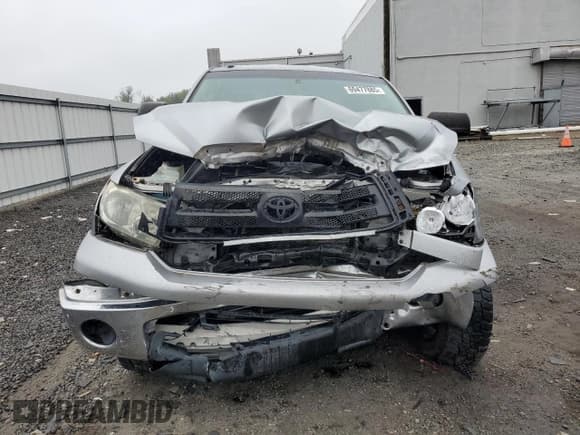 ✅ 2013 Toyota Tundra • VIN: 5TFUY5F14DX289839 • Lot: 69477885. Listed on Copart with 215,345 mi. Free auction sales archive from the USA and detailed vehicle history report at DreamBid. Image 5.