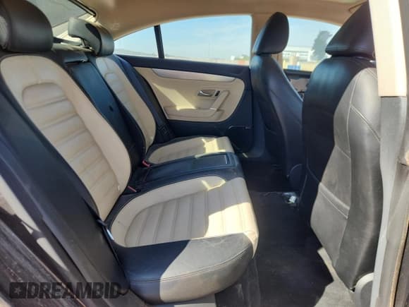 ✅ 2009 Volkswagen CC 4Motion • VIN: WVWGU73C59E548268 • Lot: 91076885. Wystawiony na Copart z przebiegiem 62 629 mil. Bezpłatny archiwum sprzedaży aukcyjnych z USA i szczegółowy raport historii pojazdu na DreamBid. Zdjęcie 10.