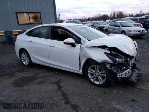 ✅ 2019 Chevrolet Cruze LT • VIN: 1G1BE5SM0K7111934 • Lot: 73545902. Listed on Copart with Not provided. Free auction sales archive from the USA and detailed vehicle history report at DreamBid. Image 4.