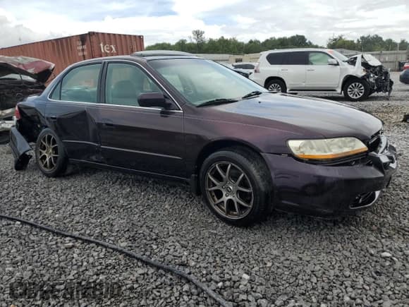 ✅ 1998 Honda Accord EX • VIN: 1HGCG1650WA025096 • Лот: 68186795. Опубликован ранее на Copart с пробегом Не указан. Бесплатный доступ к архиву аукционных продаж из США и подробный отчёт об истории автомобиля на DreamBid. Изображение 4.