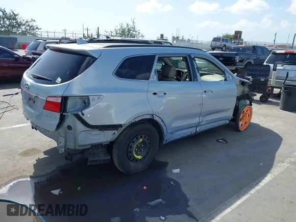 ✅ 2013 Hyundai Santa Fe Limited • VIN: KM8SR4HF6DU013098 • Лот: 43438880. Опубликован ранее на IAAI с пробегом 106 921 миль. Бесплатный доступ к архиву аукционных продаж из США и подробный отчёт об истории автомобиля на DreamBid. Изображение 4.