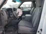 ✅ 2017 Nissan NV Cargo SV • VIN: 1N6BF0KY6HN810254 • Лот: 84880484. Опубликован ранее на Copart с пробегом Не указан. Бесплатный доступ к архиву аукционных продаж из США и подробный отчёт об истории автомобиля на DreamBid. Изображение 7.