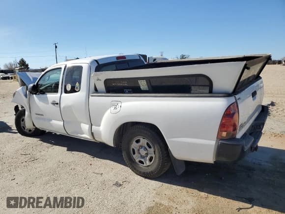 ✅ 2015 Toyota Tacoma • VIN: 5TFTX4CN2FX048588 • Lot: 85486524. Listed on Copart with 245,955 mi. Free auction sales archive from the USA and detailed vehicle history report at DreamBid. Image 2.