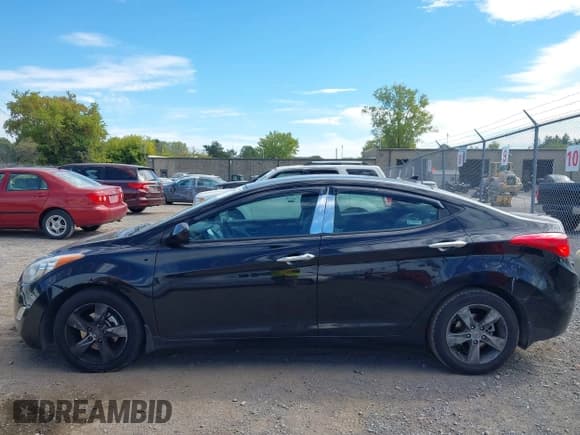 ✅ 2012 Hyundai Elantra Limited • VIN: 5NPDH4AE0CH133280 • Лот: 43244402. Опубликован ранее на IAAI с пробегом 190 648 миль. Бесплатный доступ к архиву аукционных продаж из США и подробный отчёт об истории автомобиля на DreamBid. Изображение 14.