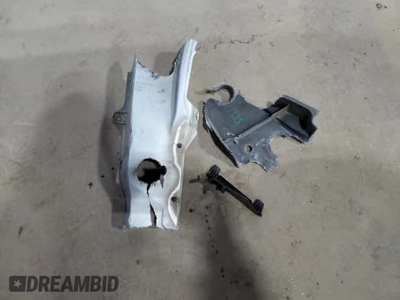 ✅ 2024 Chevrolet Silverado 2500HD LT • VIN: 2GC4YNE79R1209154 • Лот: 86667975. Опубликован ранее на Copart с пробегом 64 974 миль. Бесплатный доступ к архиву аукционных продаж из США и подробный отчёт об истории автомобиля на DreamBid. Изображение 12.