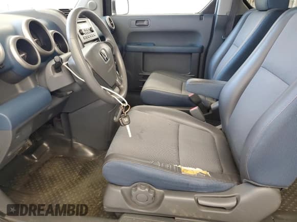 ✅ 2003 Honda Element EX • VIN: 5J6YH28553L048775 • Lot: 91996625. Listed on Copart with 273,283 mi. Free auction sales archive from the USA and detailed vehicle history report at DreamBid. Image 7.