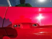 ✅ 2019 Ford Mustang EcoBoost • VIN: 1FA6P8TH5K5200793 • Lot: 43639634. Wystawiony na IAAI z przebiegiem 137 326 mil. Bezpłatny archiwum sprzedaży aukcyjnych z USA i szczegółowy raport historii pojazdu na DreamBid. Zdjęcie 19.