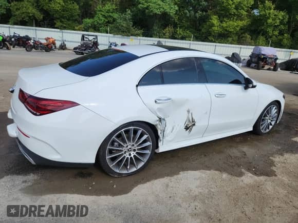 2022 Mercedes-Benz CLA 250 с VIN W1K5J4GB2NN272700, выставлен на аукционе Copart как лот 81472765 с пробегом 53 293 миль миль и Списание • Salvage title. История ставок и продаж доступна на DreamBid. Изображение 3.