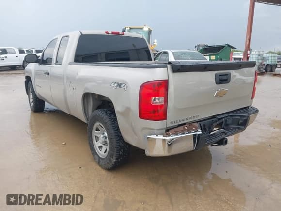 ✅ 2009 Chevrolet Silverado 1500 Work Truck • VIN: 1GCEK19079Z262678 • Lot: 41807479. Listed on IAAI with 239,904 mi. Free auction sales archive from the USA and detailed vehicle history report at DreamBid. Image 3.