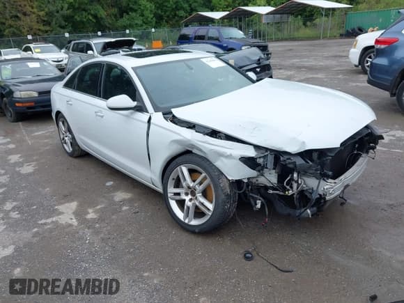 ✅ 2015 Audi A6 Premium Plus • VIN: WAUGFAFC6FN014191 • Lot: 43241862. Wystawiony na IAAI z przebiegiem 123 891 mil. Bezpłatny archiwum sprzedaży aukcyjnych z USA i szczegółowy raport historii pojazdu na DreamBid. Zdjęcie 1.