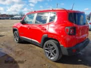 ✅ 2021 Jeep Renegade Latitude • VIN: ZACNJDBB4MPM33455 • Lot: 43762022. Wystawiony na IAAI z przebiegiem 42 868 mil. Bezpłatny archiwum sprzedaży aukcyjnych z USA i szczegółowy raport historii pojazdu na DreamBid. Zdjęcie 3.