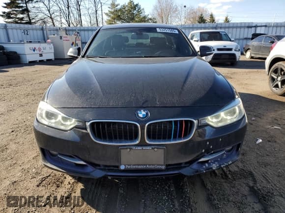 ✅ 2013 BMW 3 Series 328i xDrive • VIN: WBA3B3C5XDF533196 • Lot: 93251505. Listed on Copart with 153,560 mi. Free auction sales archive from the USA and detailed vehicle history report at DreamBid. Image 5.