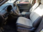 ✅ 2025 Honda CR-V Sport Touring • VIN: 5J6RS6H90SL005640 • Lot: 87080035. Wystawiony na Copart z przebiegiem 1 737 mil. Bezpłatny archiwum sprzedaży aukcyjnych z USA i szczegółowy raport historii pojazdu na DreamBid. Zdjęcie 7.