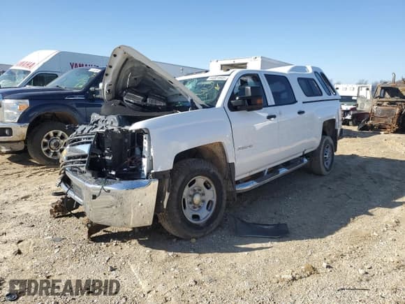 ✅ 2017 Chevrolet Silverado 2500HD Work Truck • VIN: 1GC1KUEY5HF110331 • Lot: 44001645. Wystawiony na Copart z przebiegiem Nie podano. Bezpłatny archiwum sprzedaży aukcyjnych z USA i szczegółowy raport historii pojazdu na DreamBid. Zdjęcie 1.
