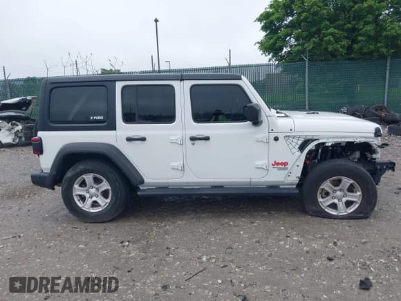 ✅ 2021 Jeep Wrangler Unlimited Sport S • VIN: 1C4HJXDG1MW850478 • Лот: 42263715. Опубликован ранее на IAAI с пробегом 31 284 миль. Бесплатный доступ к архиву аукционных продаж из США и подробный отчёт об истории автомобиля на DreamBid. Изображение 13.