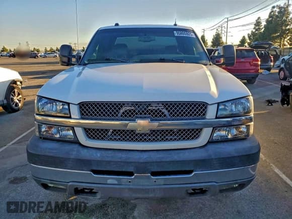 ✅ 2004 Chevrolet Silverado 2500HD Work Truck • VIN: 1GCHC23U04F179275 • Лот: 95805925. Опубликован ранее на Copart с пробегом 260 462 миль. Бесплатный доступ к архиву аукционных продаж из США и подробный отчёт об истории автомобиля на DreamBid. Изображение 5.