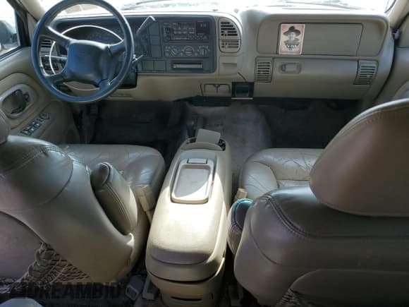 ✅ 1999 Chevrolet Suburban • VIN: 1GNFK16R5XJ507889 • Лот: 91557055. Опубликован ранее на Copart с пробегом 238 345 миль. Бесплатный доступ к архиву аукционных продаж из США и подробный отчёт об истории автомобиля на DreamBid. Изображение 8.