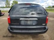 ✅ 2005 Chrysler Town & Country • VIN: 1C4GP45R85B326505 • Lot: 70260525. Wystawiony na Copart z przebiegiem 97 771 mil. Bezpłatny archiwum sprzedaży aukcyjnych z USA i szczegółowy raport historii pojazdu na DreamBid. Zdjęcie 6.