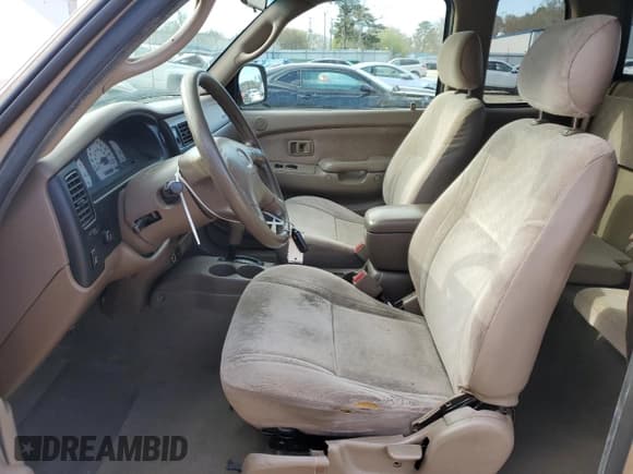 ✅ 2004 Toyota Tacoma PreRunner • VIN: 5TESM92N84Z387347 • Лот: 50037625. Опубликован ранее на Copart с пробегом 170 910 миль. Бесплатный доступ к архиву аукционных продаж из США и подробный отчёт об истории автомобиля на DreamBid. Изображение 8.