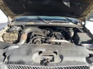 ✅ 2004 Chevrolet Silverado 2500HD LS • VIN: 1GCHC23284F256117 • Lot: 43453043. Wystawiony na IAAI z przebiegiem 327 650 mil. Bezpłatny archiwum sprzedaży aukcyjnych z USA i szczegółowy raport historii pojazdu na DreamBid. Zdjęcie 10.