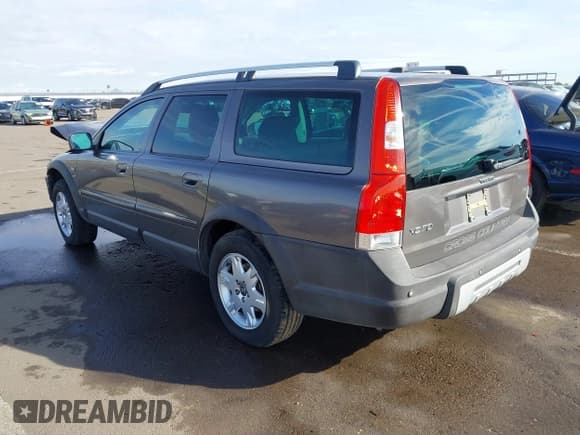 ✅ 2006 Volvo XC70 • VIN: YV4SZ592161223468 • Lot: 43721643. Listed on IAAI with 162,214 mi. Free auction sales archive from the USA and detailed vehicle history report at DreamBid. Image 3.
