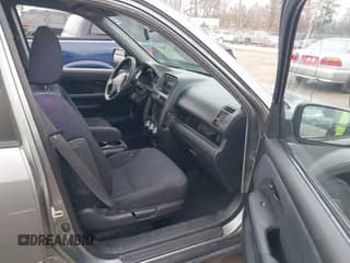 ✅ 2005 Honda CR-V LX • VIN: SHSRD68535U304214 • Lot: 43794657. Wystawiony na IAAI z przebiegiem 299 373 mil. Bezpłatny archiwum sprzedaży aukcyjnych z USA i szczegółowy raport historii pojazdu na DreamBid. Zdjęcie 5.