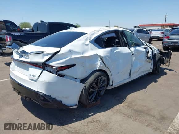 2024 Lexus IS 300 с VIN JTHBA1D22R5130917, выставлен на аукционе IAAI как лот 42931802 с пробегом 17 809 миль миль и . История ставок и продаж доступна на DreamBid. Изображение 4.