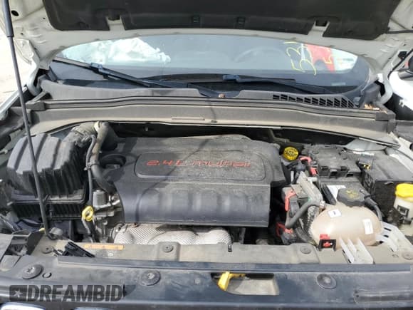 ✅ 2017 Jeep Renegade Sport • VIN: ZACCJAAB0HPF88939 • Lot: 53102384. Wystawiony na Copart z przebiegiem 58 563 mil. Bezpłatny archiwum sprzedaży aukcyjnych z USA i szczegółowy raport historii pojazdu na DreamBid. Zdjęcie 12.