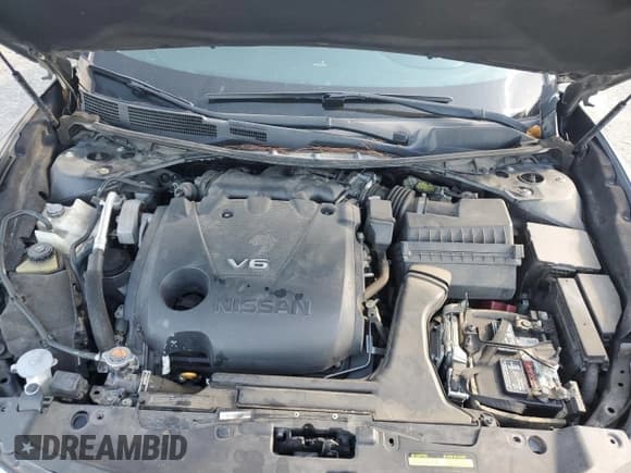 ✅ 2017 Nissan Maxima SR • VIN: 1N4AA6AP7HC413713 • Lot: 82515785. Listed on Copart with 124,457 mi. Free auction sales archive from the USA and detailed vehicle history report at DreamBid. Image 11.