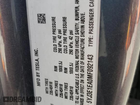 ✅ 2021 Tesla Model 3 Standard Range Plus • VIN: 5YJ3E1EA0MF092143 • Lot: 91743025. Wystawiony na Copart z przebiegiem Nie podano. Bezpłatny archiwum sprzedaży aukcyjnych z USA i szczegółowy raport historii pojazdu na DreamBid. Zdjęcie 12.